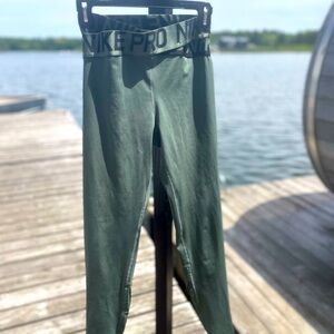 Nike Pro tights, crisscross waistband, mesh ankle detail